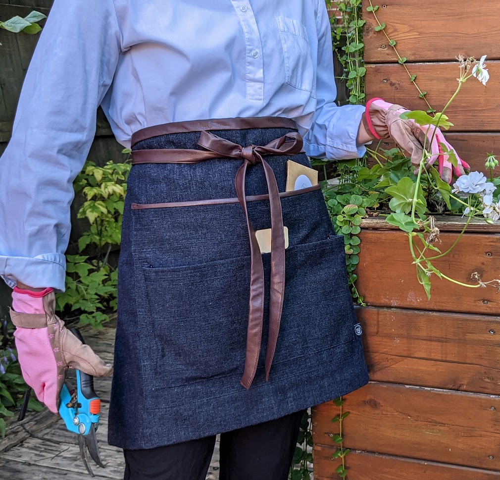 Tablier de jardinage avec ceinture de faux cuir lavable - Jardins